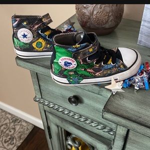 COPY - Dinoverse Converse sneakers! So cool for your little one